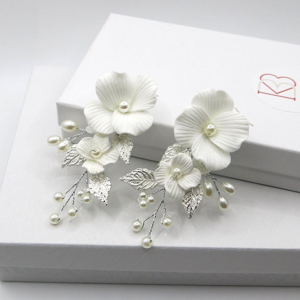 Large Acrylic White Flower Earrings, Bridal Floral Earrings, Wedding Big Flower Wire Statement Earrings - KaleaBoutique.com