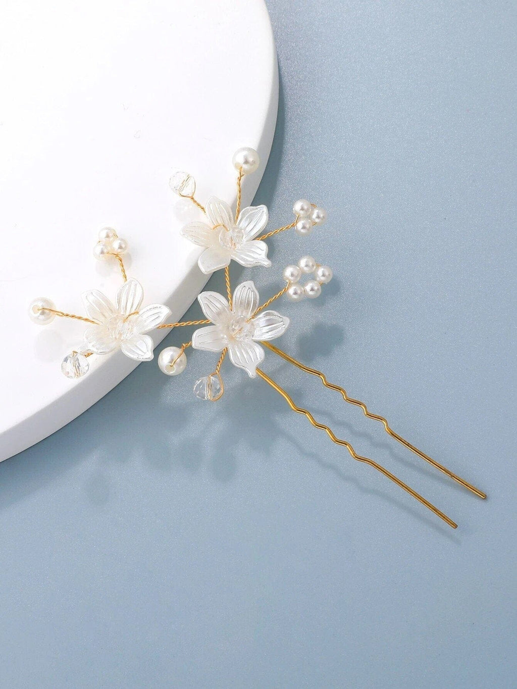 Pearl Flower Gold Wire Hairpin, Three Flowers Wedding Hair Pin Hairpiece, Bridal Pearl Floral Hairpin - KaleaBoutique.com