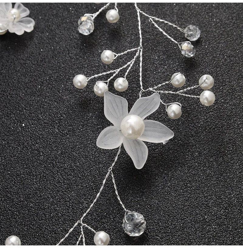 White Flower Pearl Hair Vine, Bridal Floral Wire Hairpiece, Wedding Silver Wire Headband Head Wreath - KaleaBoutique.com