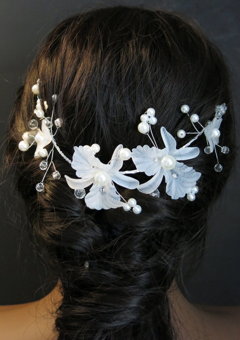 White Flower Pearl Wire Headband, Bridal Floral Head Wreath Tiara, Wedding Flower Girl White Headpiece - KaleaBoutique.com