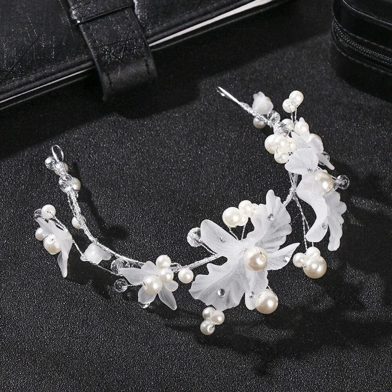 White Flower Pearl Wire Headband, Bridal Floral Head Wreath Tiara, Wedding Flower Girl White Headpiece - KaleaBoutique.com