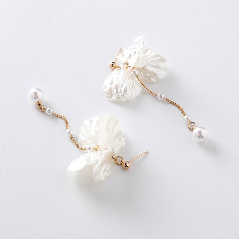 White Pearl Floral Petal Earrings, Bridal Pearl Chain Dangle Flower Fashion Boho Earrings for Wedding or Prom - KaleaBoutique.com