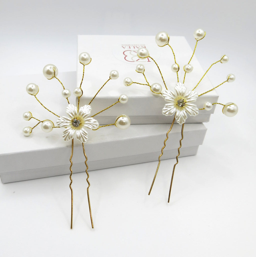 Off White Pearl Flower 2 PC Hairpin Set, Soft Wire Floral Wedding Hair Pins, Bridal Flower Hairpiece - KaleaBoutique.com