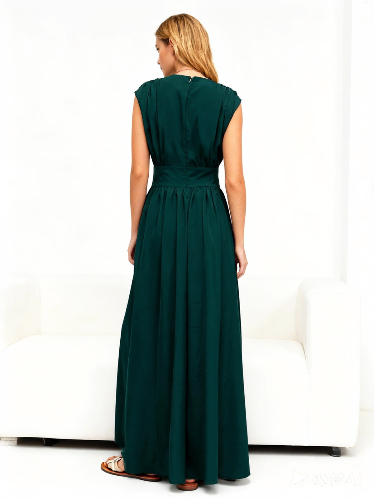 Fashionable Womens Sleeveless Waist-cinching Dress - KaleaBoutique.com