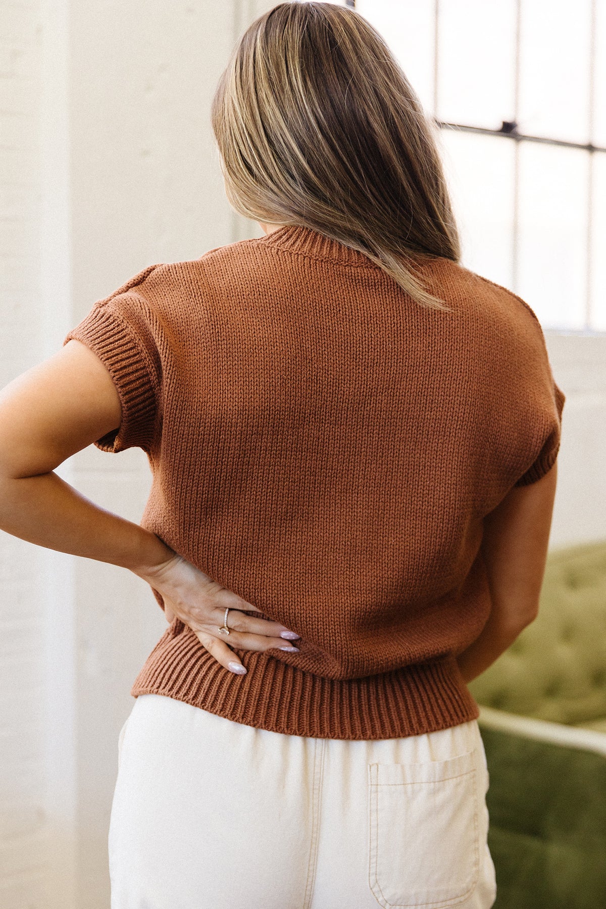 KaleaBoutique Comfortable Western Horseshoe Pattern Short Sleeve Knit Sweater - KaleaBoutique.com