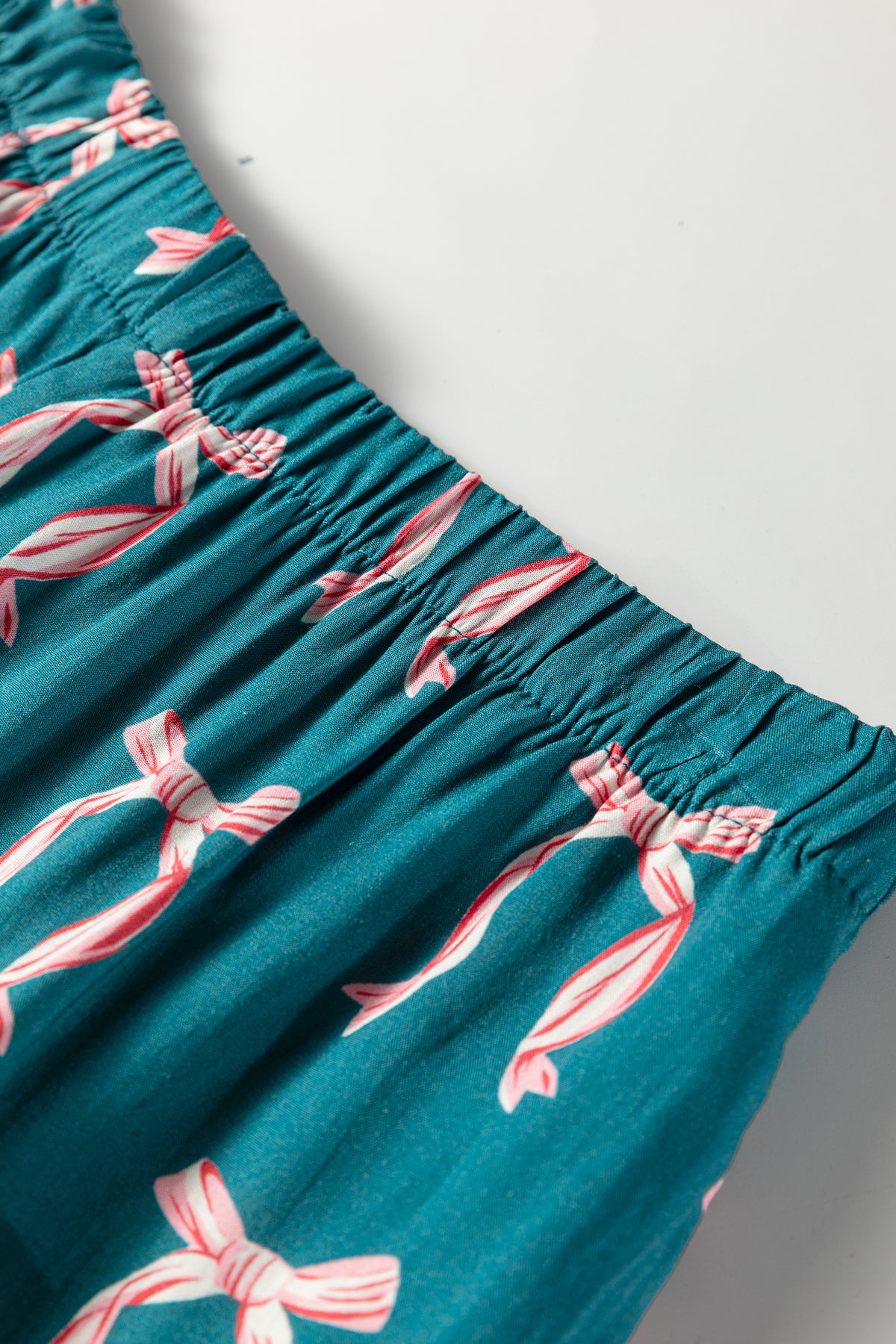 KaleaBoutique Stylish Ribbon Bow Print Silky Long Sleeve Shirt and Shorts 2pcs Pajama Set - KaleaBoutique.com