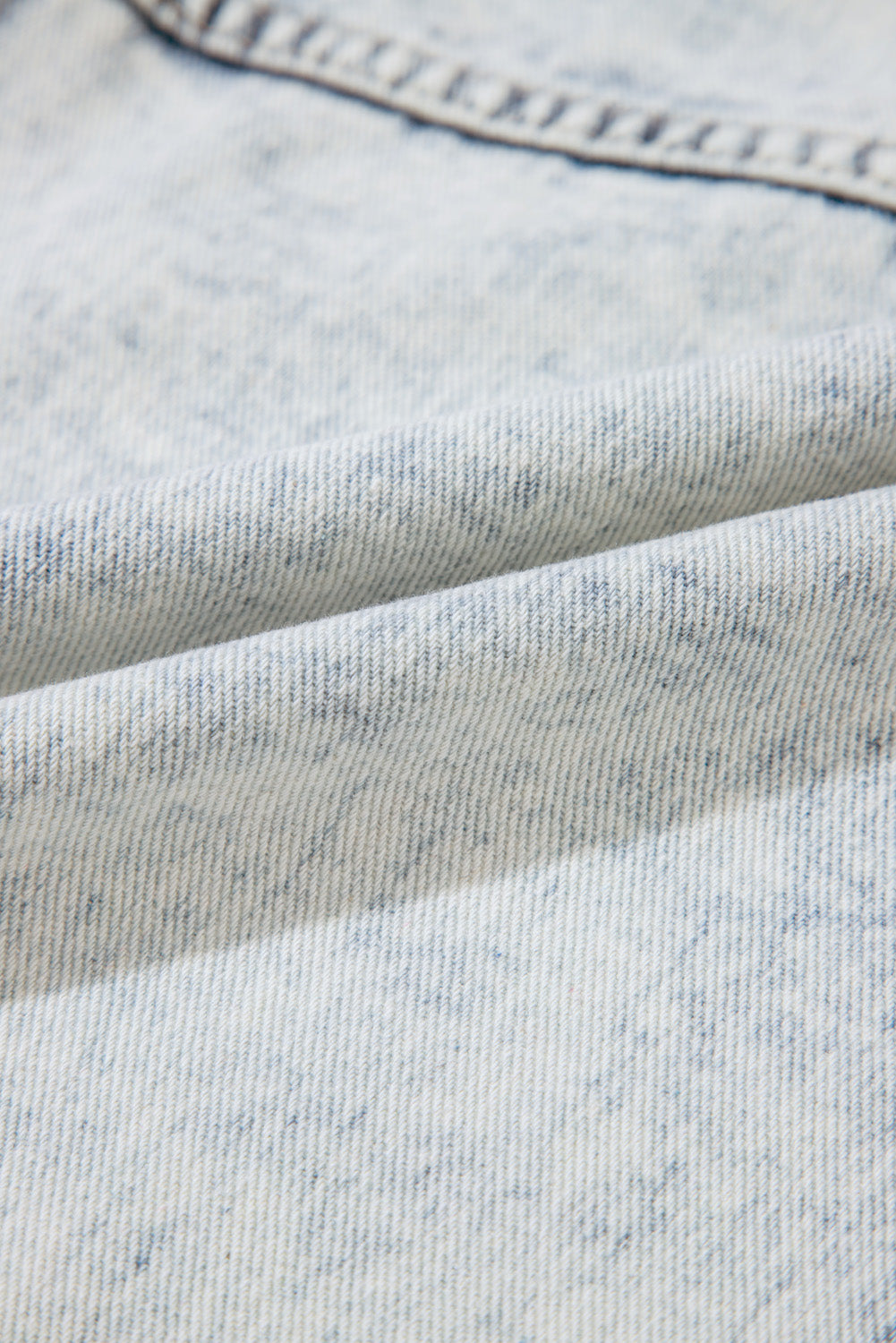 Light Wash Buttoned Chest Pocket Puff Sleeve Denim Jacket - KaleaBoutique.com