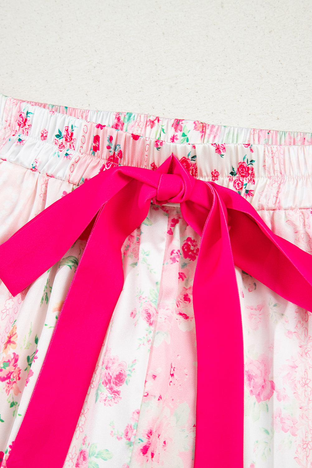 KaleaBoutique Comfortable Mixed Floral Print Contrast Piping Trim Satin Tie 2pcs Pajama Set - KaleaBoutique.com