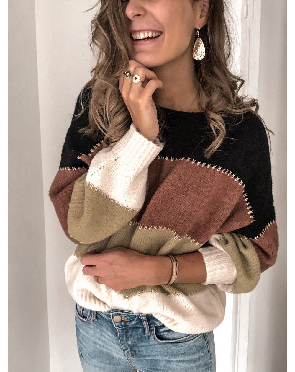 Women's Color Block Round-Neck Pullover Sweater - KaleaBoutique.com