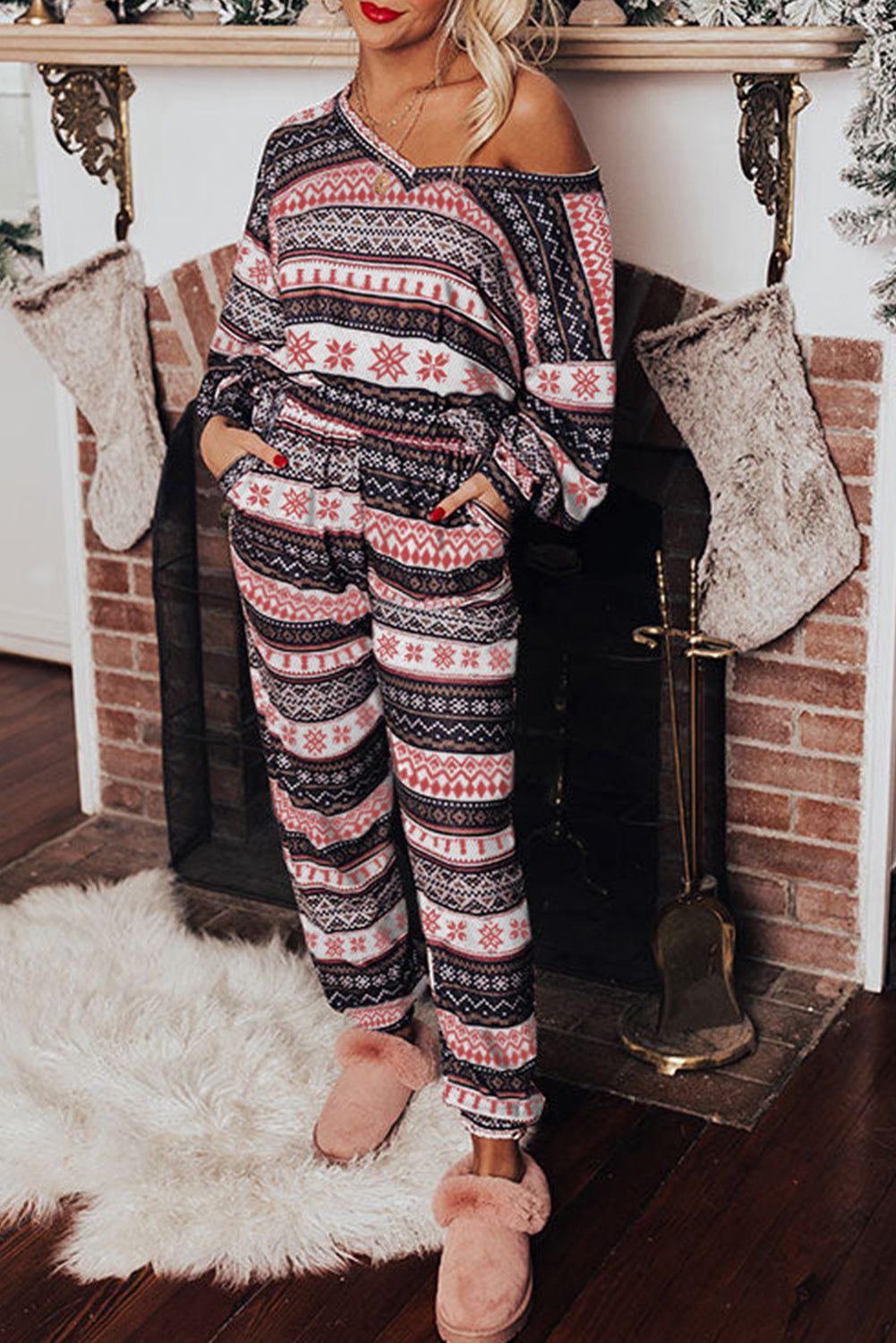 KaleaBoutique Comfortable Retro Christmas Pattern Loose Pullover 2pcs Lounge Pant Set - KaleaBoutique.com