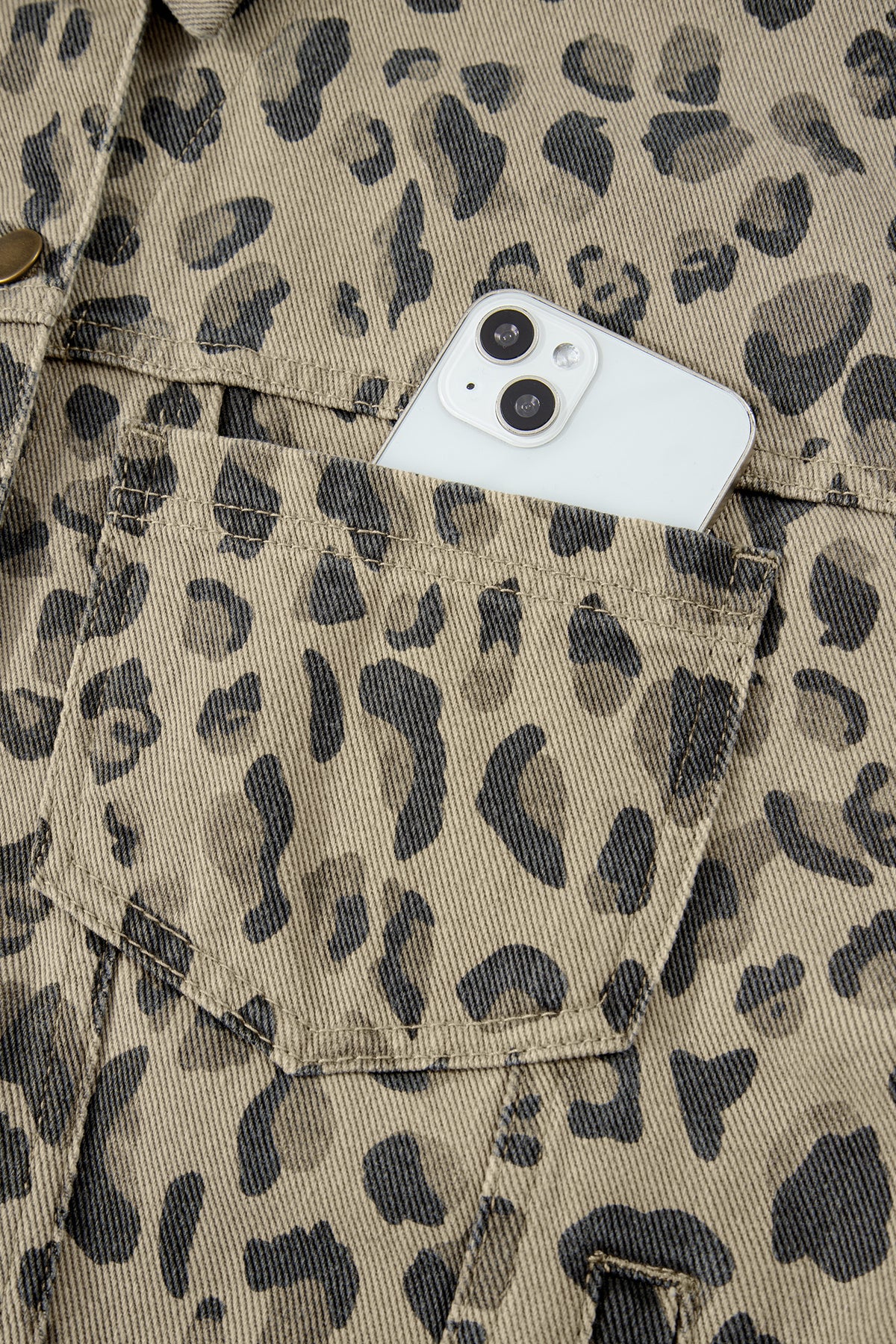 Retro Leopard Print Seam Detail Button Down Denim Jacket - KaleaBoutique.com