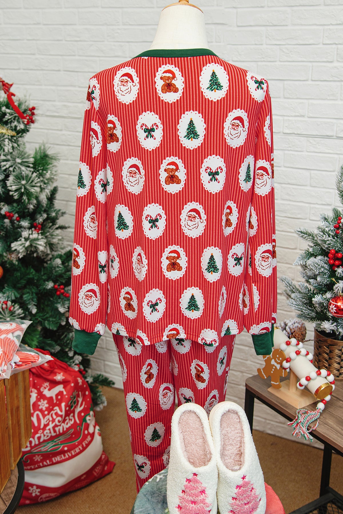 KaleaBoutique Stylish Christmas Fashion Print Henley V Neck Pullover and Jogger Pants 2 Piece Lounge Set - KaleaBoutique.com