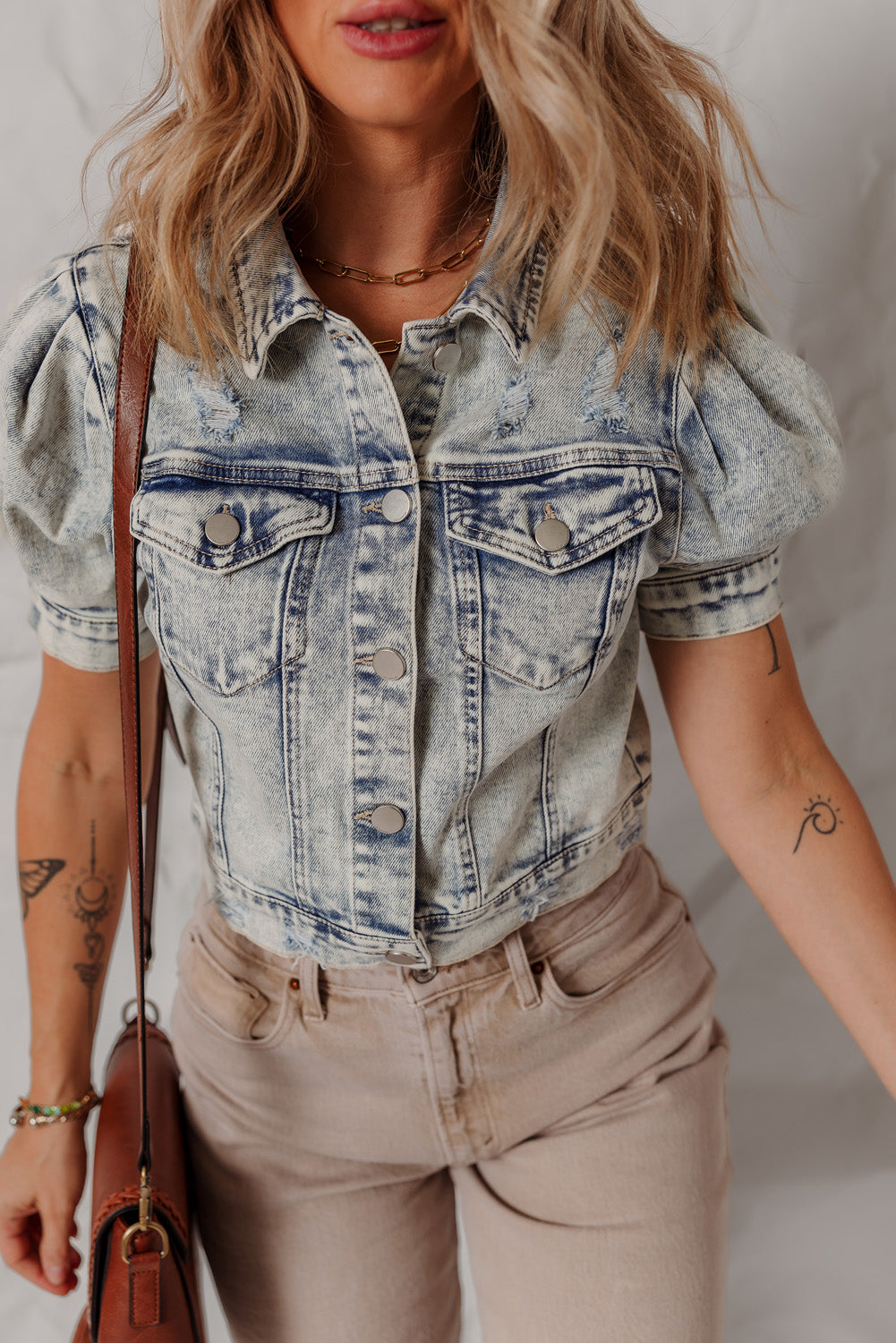 Light Wash Buttoned Chest Pocket Puff Sleeve Denim Jacket - KaleaBoutique.com