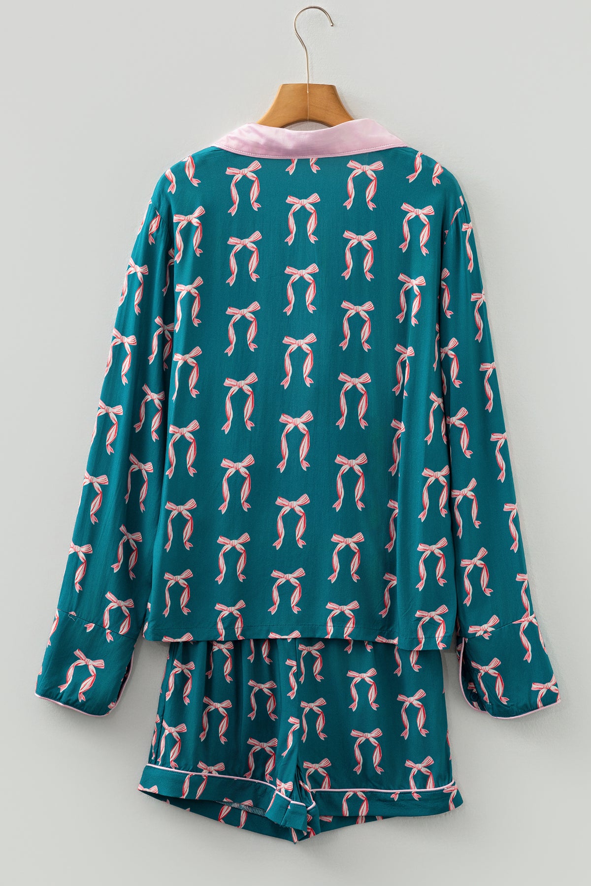 KaleaBoutique Stylish Ribbon Bow Print Silky Long Sleeve Shirt and Shorts 2pcs Pajama Set - KaleaBoutique.com