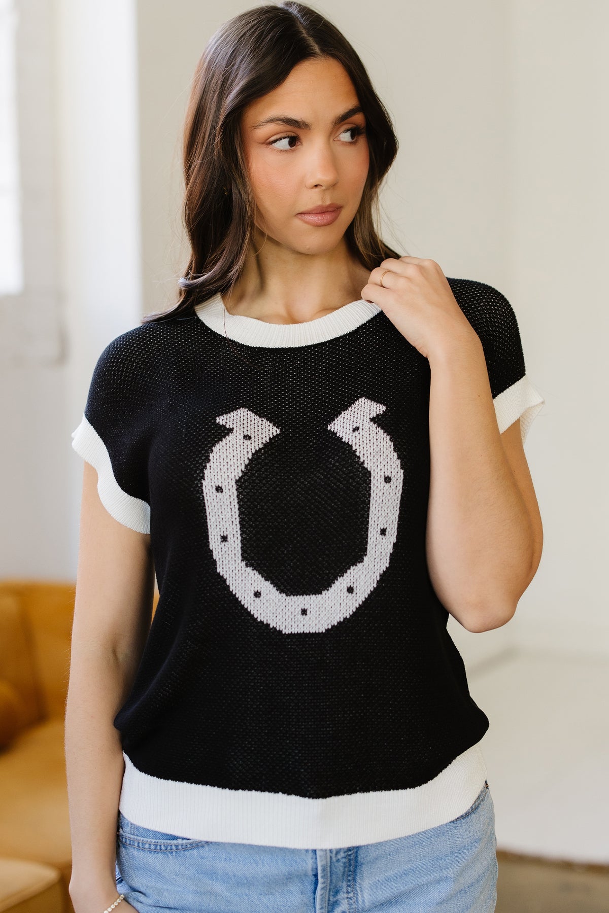 KaleaBoutique Comfortable Horse Shoe Pattern Contrast Trim Short Sleeve Sweater - KaleaBoutique.com