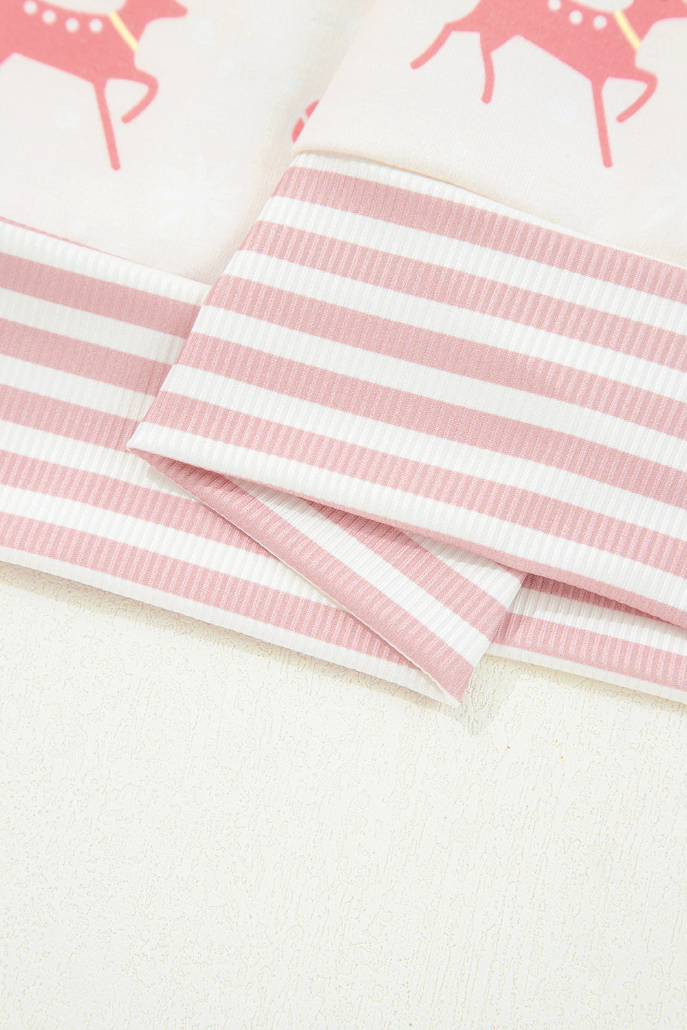 KaleaBoutique Comfortable Bow Christmas Tree Print Contrast Striped Banding 2pcs Lounge Set - KaleaBoutique.com