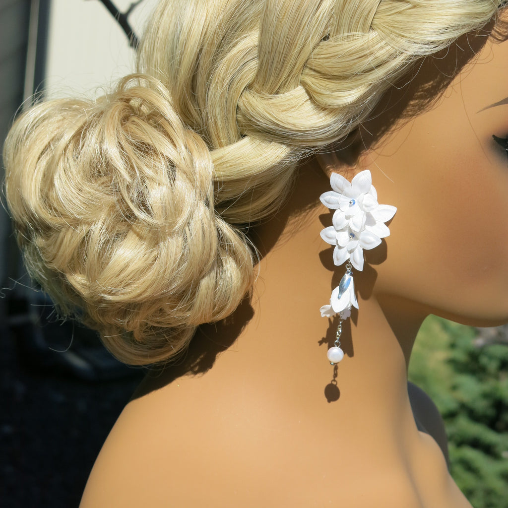 Snowdrop Anemone Silk White Flower Chain Earrings, Custom Floral Wedding Earrings, Bridal Floral Statement Earrings - KaleaBoutique.com