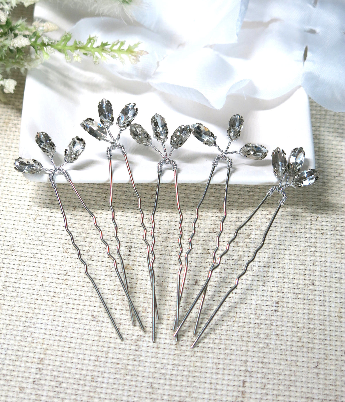 Rhinestone Leaf Minimalist 5 PC Hairpin Set, Bridal Crystal Hair Pins, Bridesmaids Wedding Hairpiece Set - KaleaBoutique.com