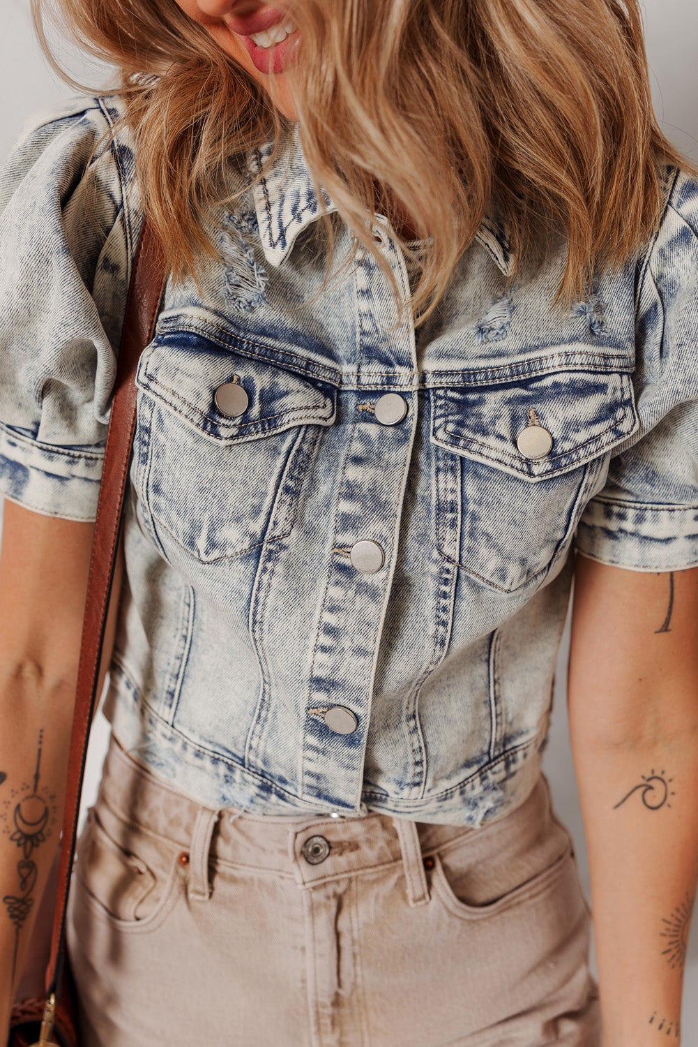 Light Wash Buttoned Chest Pocket Puff Sleeve Denim Jacket - KaleaBoutique.com