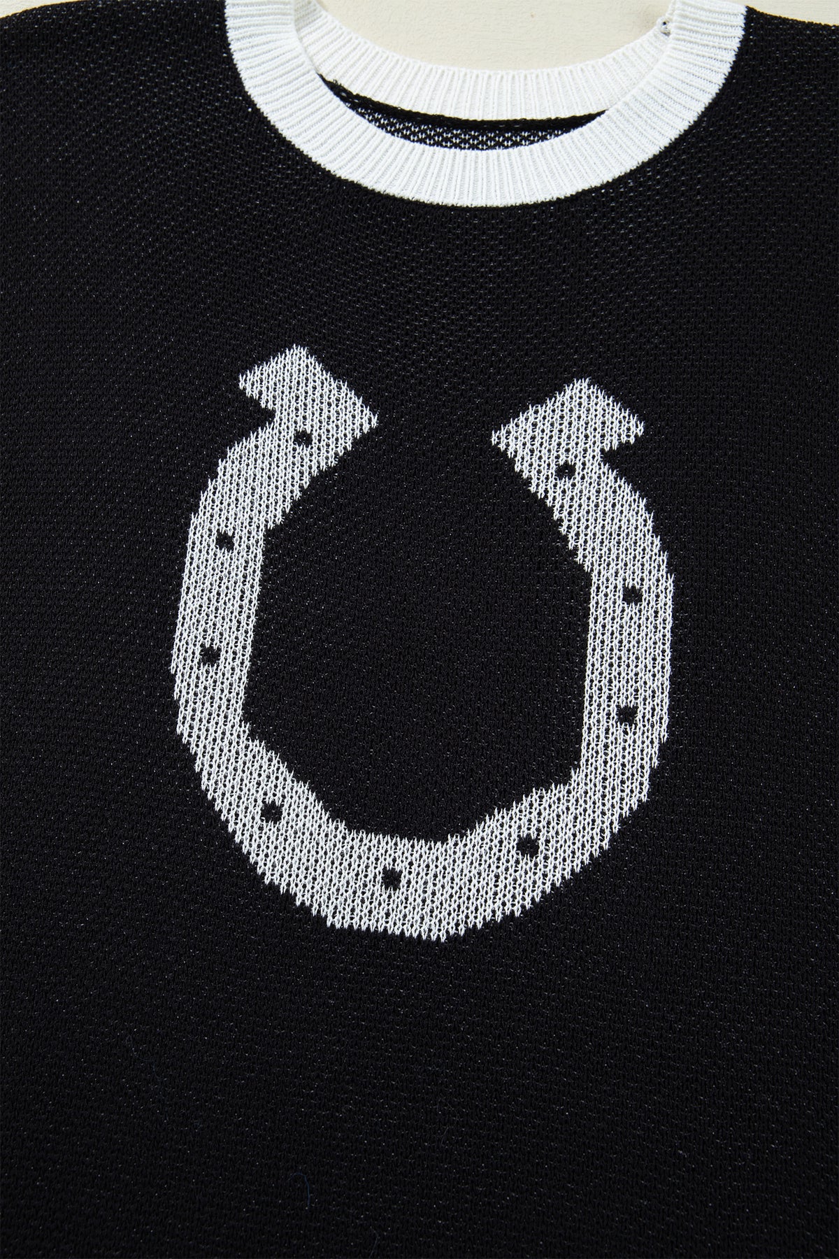 KaleaBoutique Comfortable Horse Shoe Pattern Contrast Trim Short Sleeve Sweater - KaleaBoutique.com