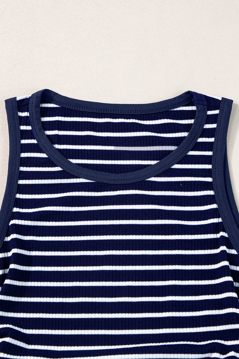 Contrast Round Neck Sleeveless Slim Top - KaleaBoutique.com
