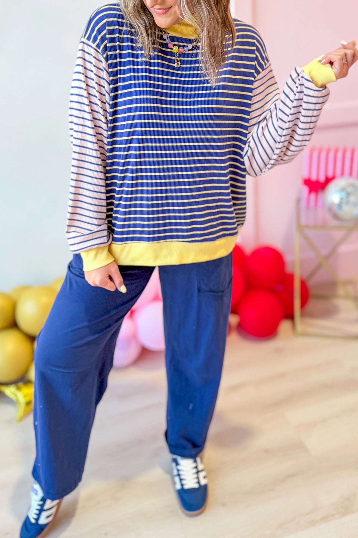 KaleaBoutique Stylish Contrast Long Sleeve Crew Neck Pullover Top - KaleaBoutique.com