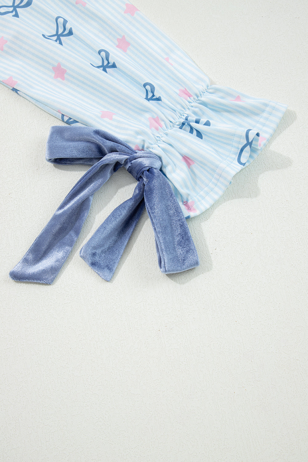 KaleaBoutique Stylish Bow Star Print Tied Detail 2pcs Lounge Set - KaleaBoutique.com