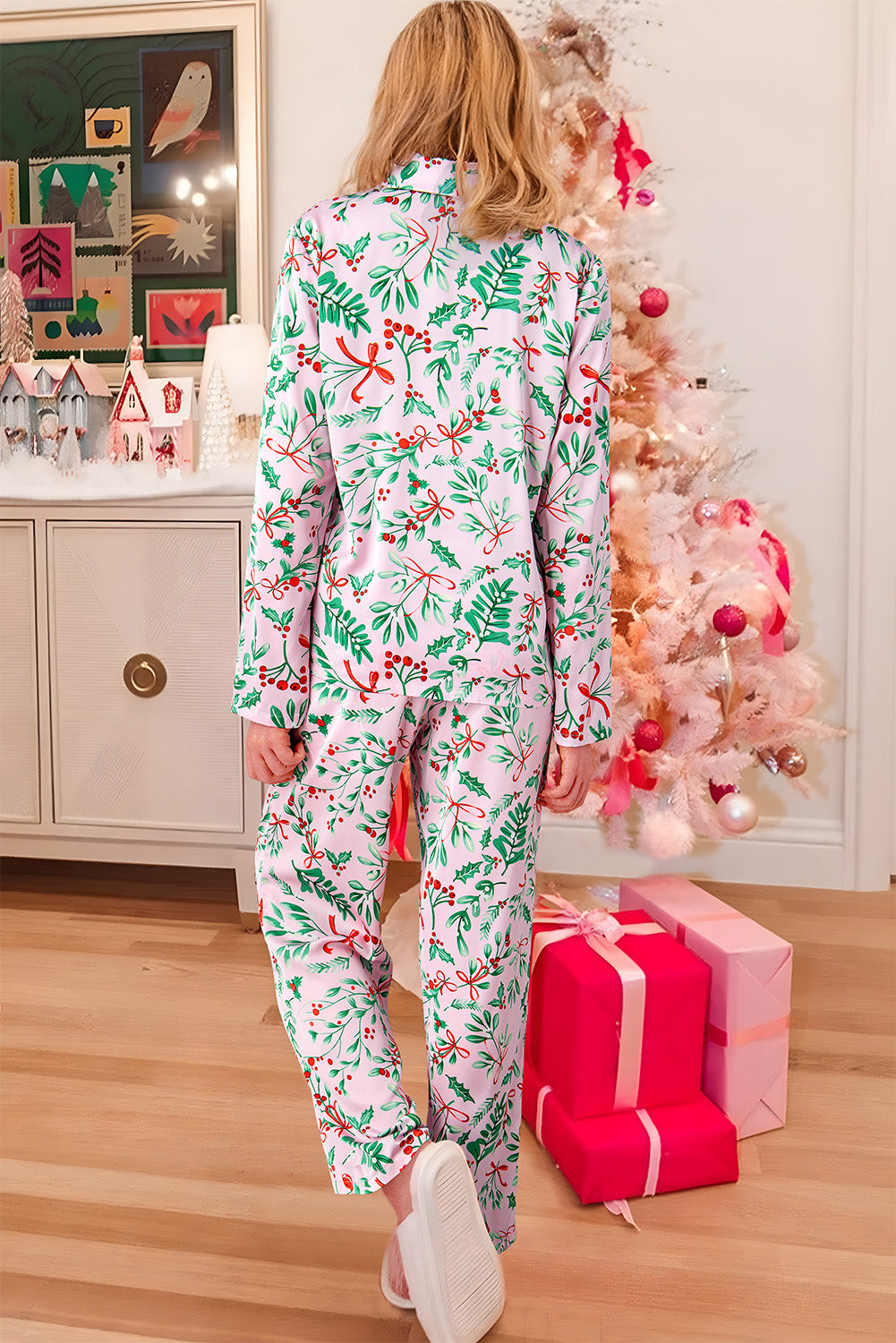 KaleaBoutique Stylish Christmas Berries Plant Print Satin Long Sleeve Pajama Set - KaleaBoutique.com