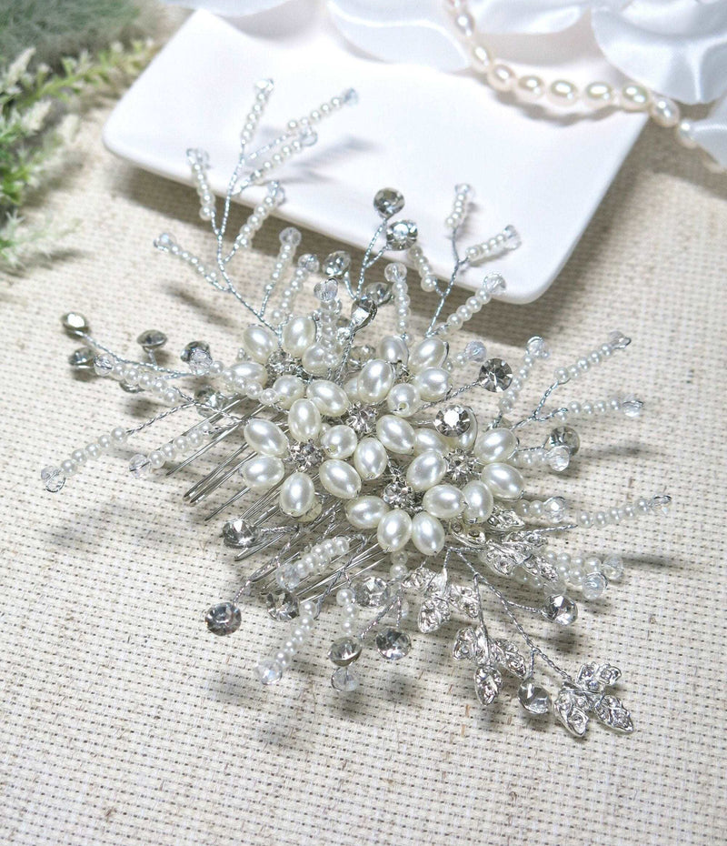 Bridal Oval Pearl Flower Hair Comb, Wedding Pearl Hair Piece, White Pearl Floral Bridesmaid Hair Accessory - KaleaBoutique.com