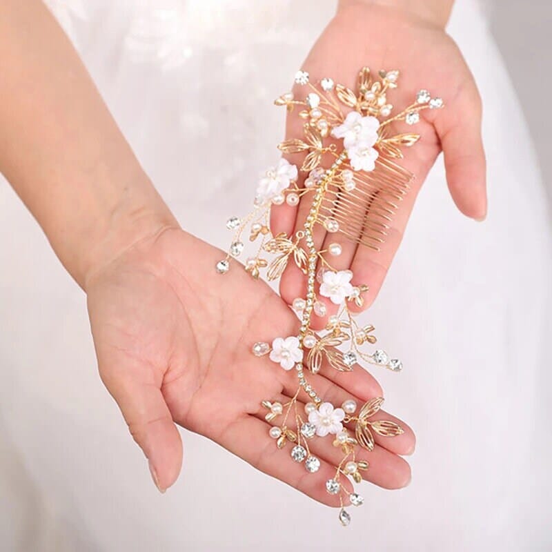 Floral Vine Decorative Bridal Hair Comb, Wedding Floral Hair Vine, Crystal Pearl Bride Head Wreath, White Clay Flower Hair Comb - KaleaBoutique.com