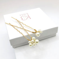 Bridal Pearl Cluster Hair Combs, Wedding Pearl Hair Pieces, Pearl Hair Combs and Hair Pin Set, Bridesmaid Pearl Hairpieces - KaleaBoutique.com