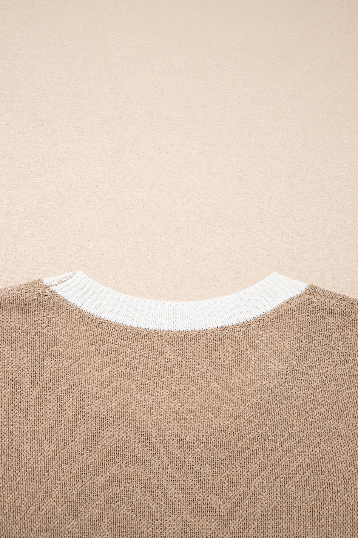 KaleaBoutique Comfortable Horse Shoe Pattern Contrast Trim Short Sleeve Sweater - KaleaBoutique.com