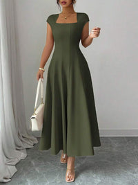 Elegant Long Dress With A Square Neckline And Short Sleeves - KaleaBoutique.com