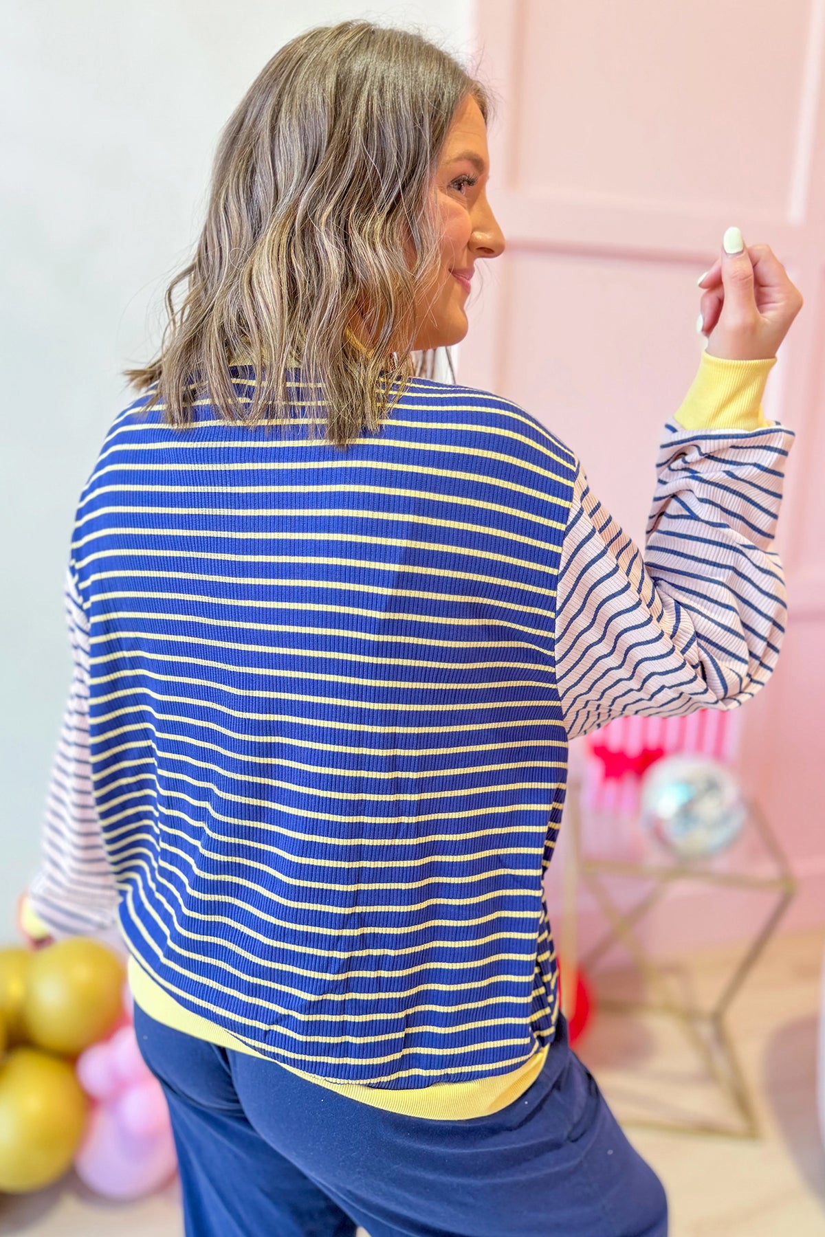KaleaBoutique Stylish Contrast Long Sleeve Crew Neck Pullover Top - KaleaBoutique.com
