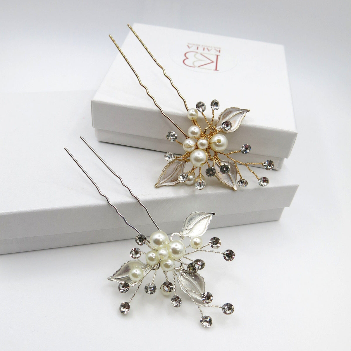 Metal Leaf and Pearl Bridal Hairpin, Rhinestone Floral Pearl Wedding Hair Pin, Bridal Pearl Flower Hairpiece - KaleaBoutique.com