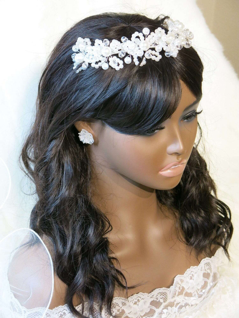 Clear Flowerhead Studs, Gold Tone Wedding Stud Earrings, Bridal Bridesmaid Floral Stud Earrings, Flower Stud Earrings, Clear Earrings - KaleaBoutique.com