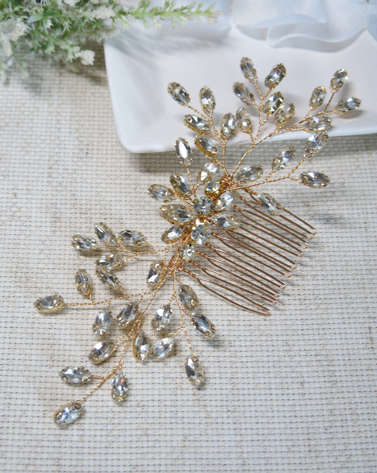 Crystal Bridal Hair Comb, Rhinestone Flower Crystal Hairpiece, Wedding Rhinestone Gem Decorative Hair Comb - KaleaBoutique.com