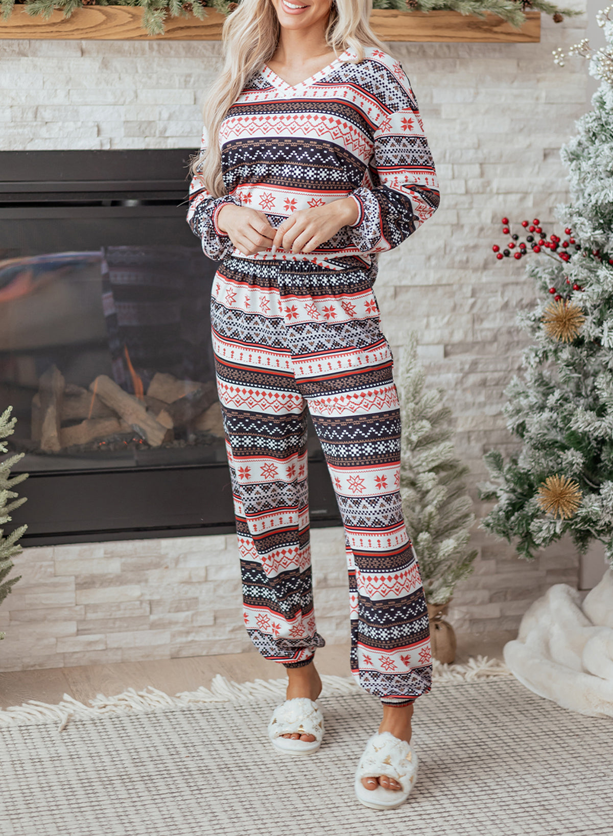 KaleaBoutique Comfortable Retro Christmas Pattern Loose Pullover 2pcs Lounge Pant Set - KaleaBoutique.com