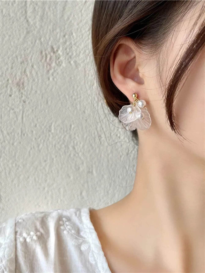 Delicate Floral White Pearl 925 Sterling Silver Post Studs Wedding Bridal Boho Fashion Gold Tone Dangle Seashell Flower Stud Earrings - KaleaBoutique.com