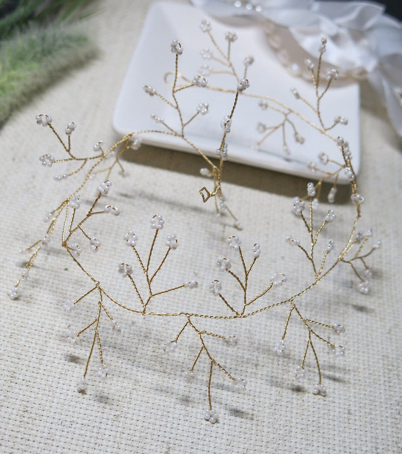 Delicate Wedding Hair Vine for Brides, Minimalist Gold Wire Headband, Elegant Bridal Headband Hair Garland - KaleaBoutique.com