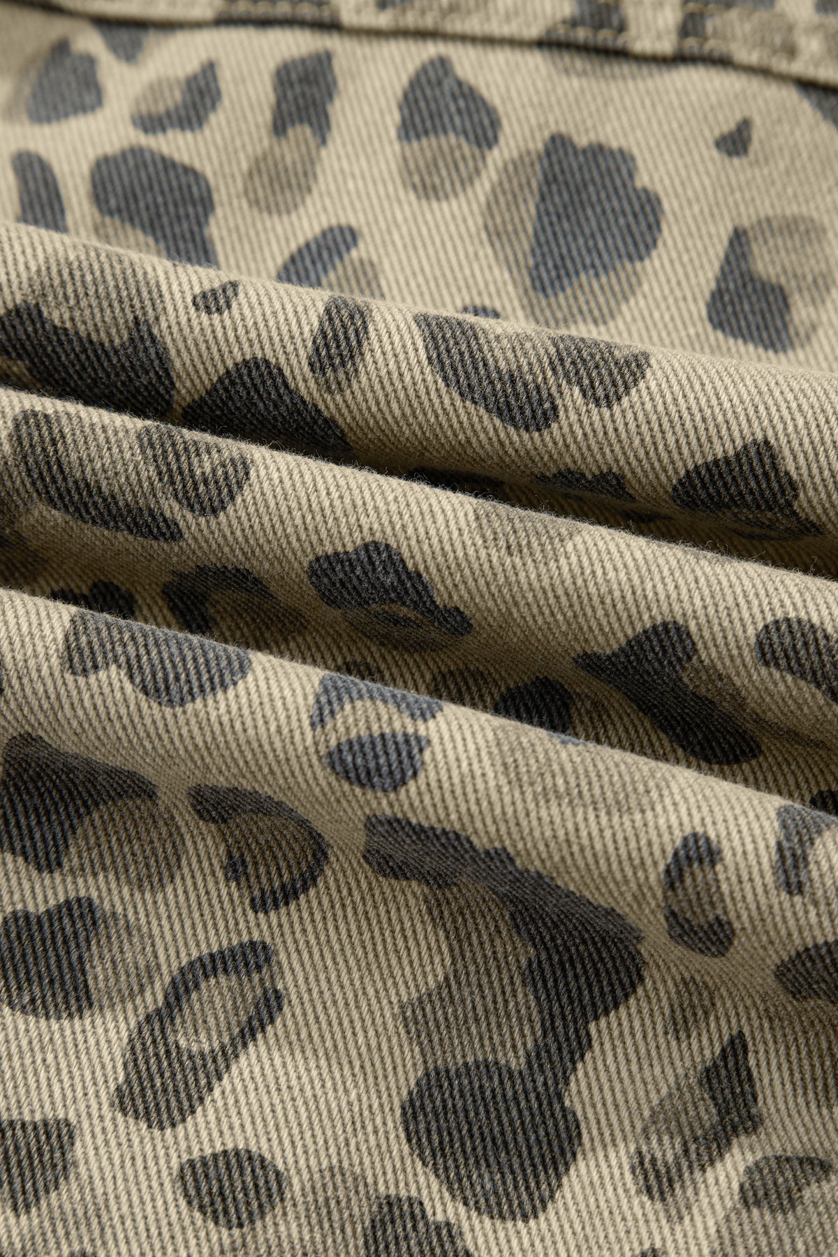 Retro Leopard Print Seam Detail Button Down Denim Jacket - KaleaBoutique.com