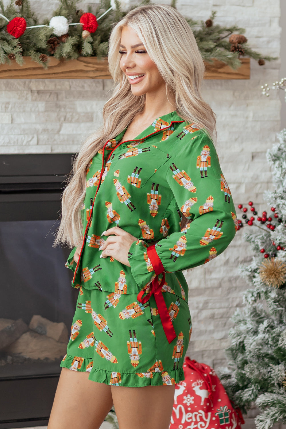 KaleaBoutique Stylish Christmas Candy Contrast Trim Bow Knot Silky 2pcs Pajama Set - KaleaBoutique.com
