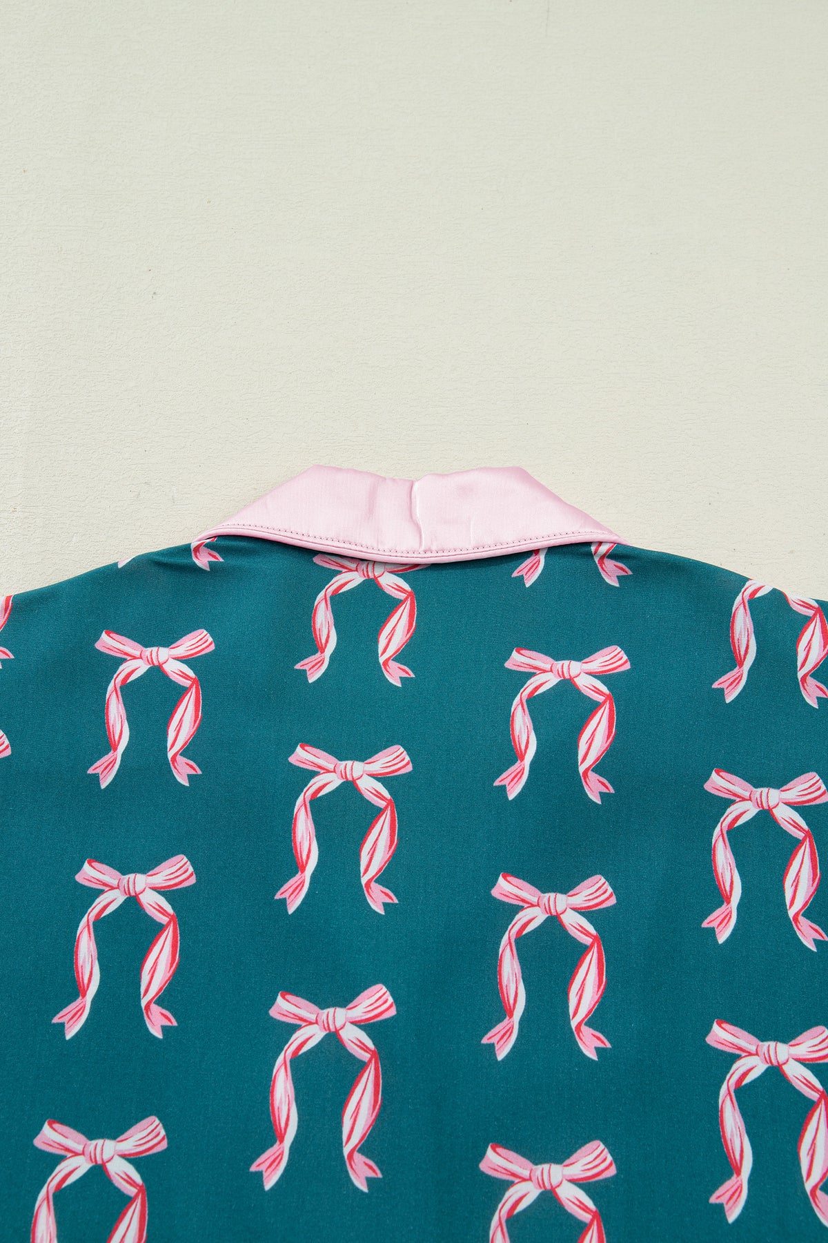 KaleaBoutique Stylish Ribbon Bow Print Silky Long Sleeve Shirt and Shorts 2pcs Pajama Set - KaleaBoutique.com