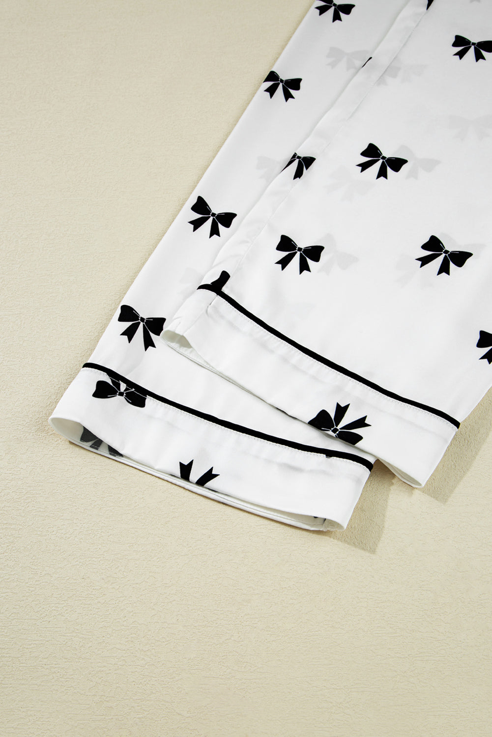 KaleaBoutique Comfortable Bows Print Two Piece Sleepwear - KaleaBoutique.com
