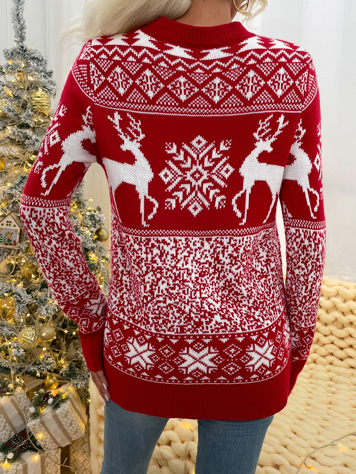Women's Reindeer and Snowflake Round-Neck Christmas Sweater - KaleaBoutique.com