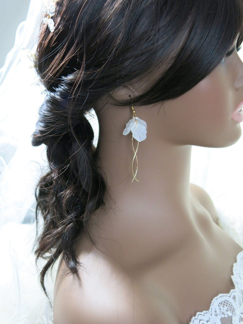 Floral Petals Dangle Earrings, Wedding Dainty Style Earrings, White Flower Bridal Earrings, Bridesmaid Flower Earrings - KaleaBoutique.com