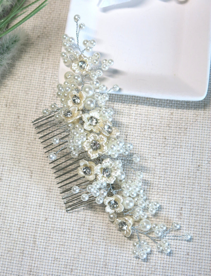 Ivory Flowers Large Bridal Hair Comb, Off White Bridal Pearl Hairpin, Wedding Pearl Decorative Hair Comb Headpiece - KaleaBoutique.com