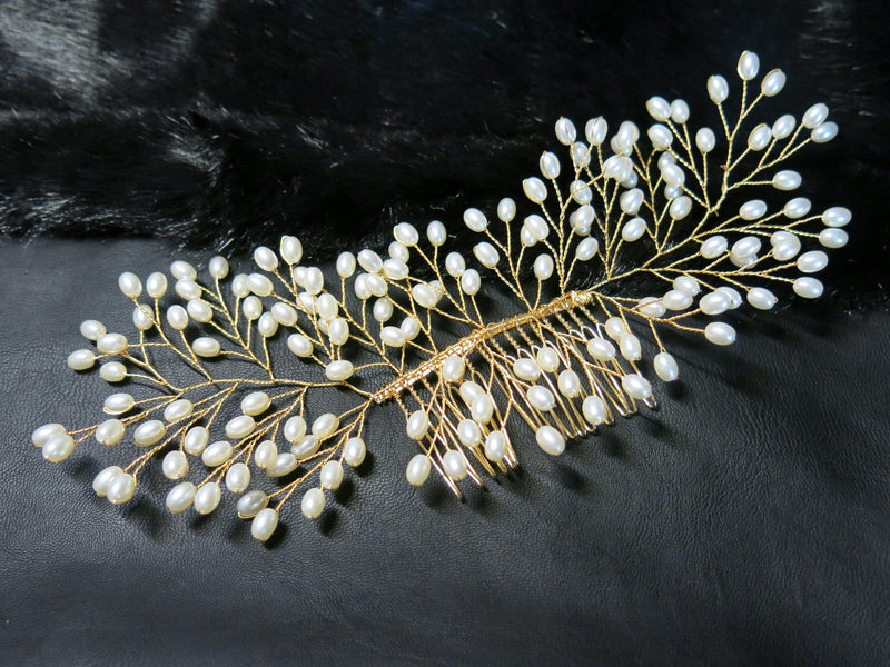 Large Oval Pearl Wedding Hair Comb Wire, Bridal Pearl Decorative Hair Comb Headpiece for Brides, Prom - KaleaBoutique.com