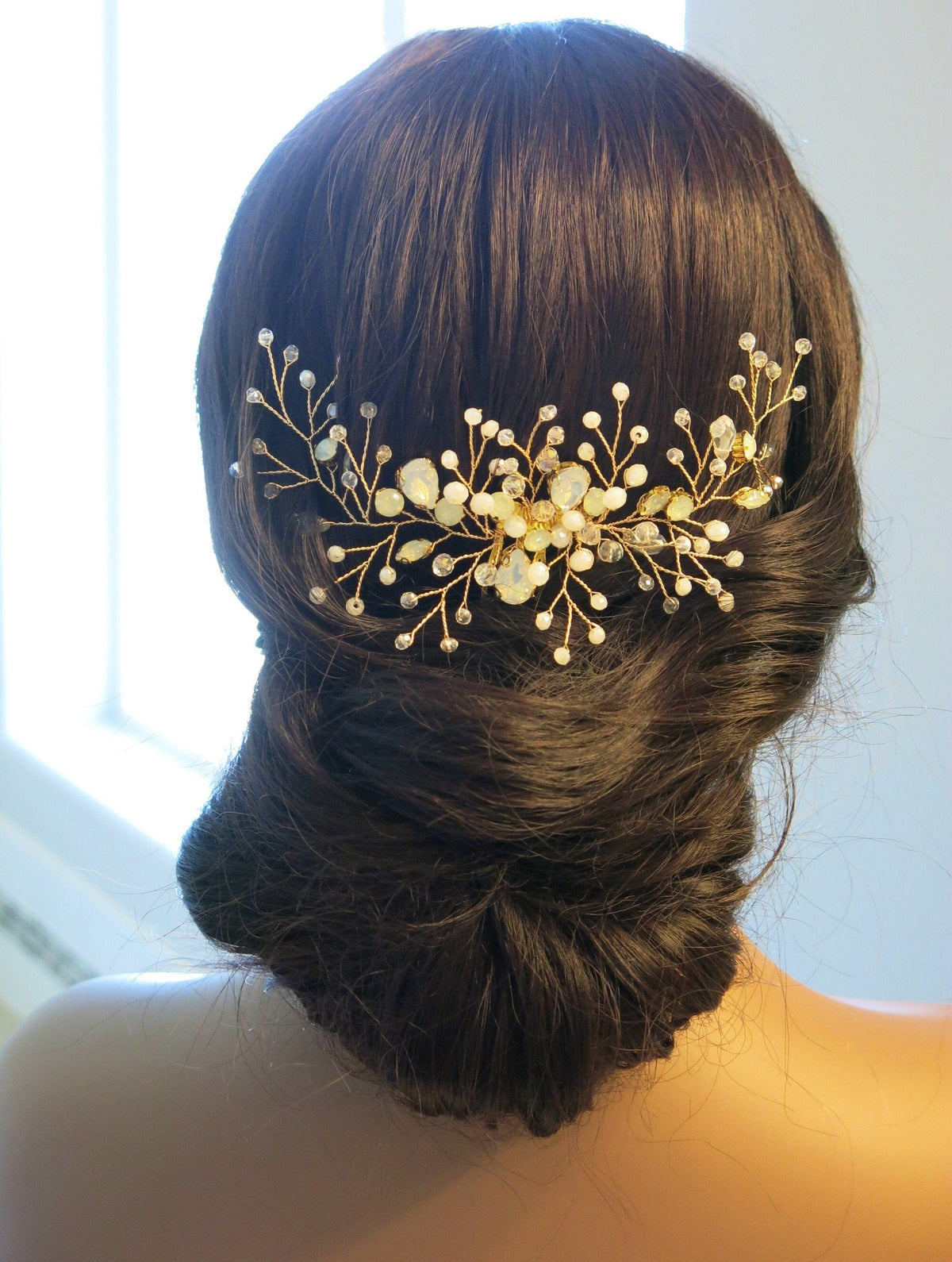Large Milky Opal Crystal Hair Comb, Wedding Decorative Hair Comb Headpiece, Bridal Floating Opal Hairpiece - KaleaBoutique.com
