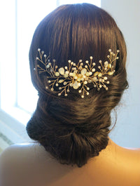 Large Milky Opal Crystal Hair Comb, Wedding Decorative Hair Comb Headpiece, Bridal Floating Opal Hairpiece - KaleaBoutique.com